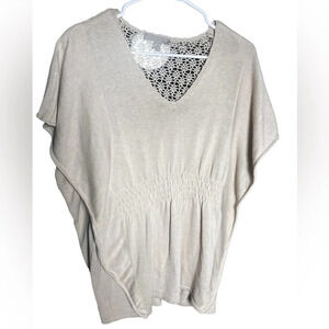 One A v neck beachy blouse boho size medium in excellent like-new condition